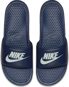 Nike Benassi, kúpacie šľapky